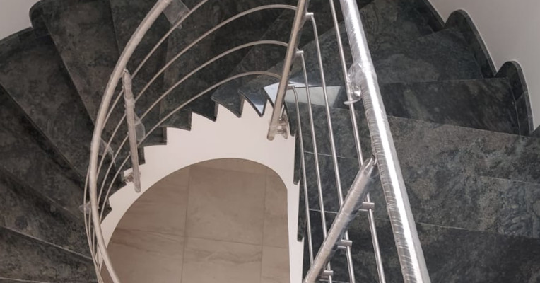 ringhiera scala acciaio